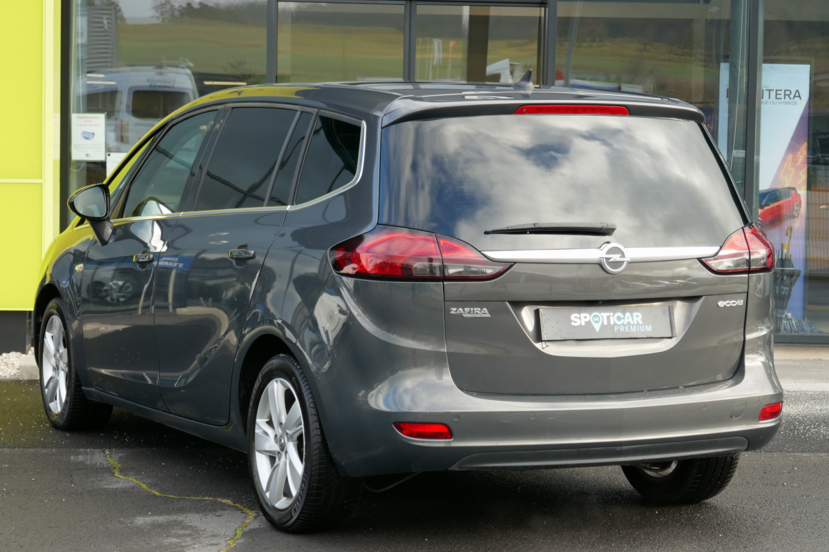 Opel Zafira Tourer (3)